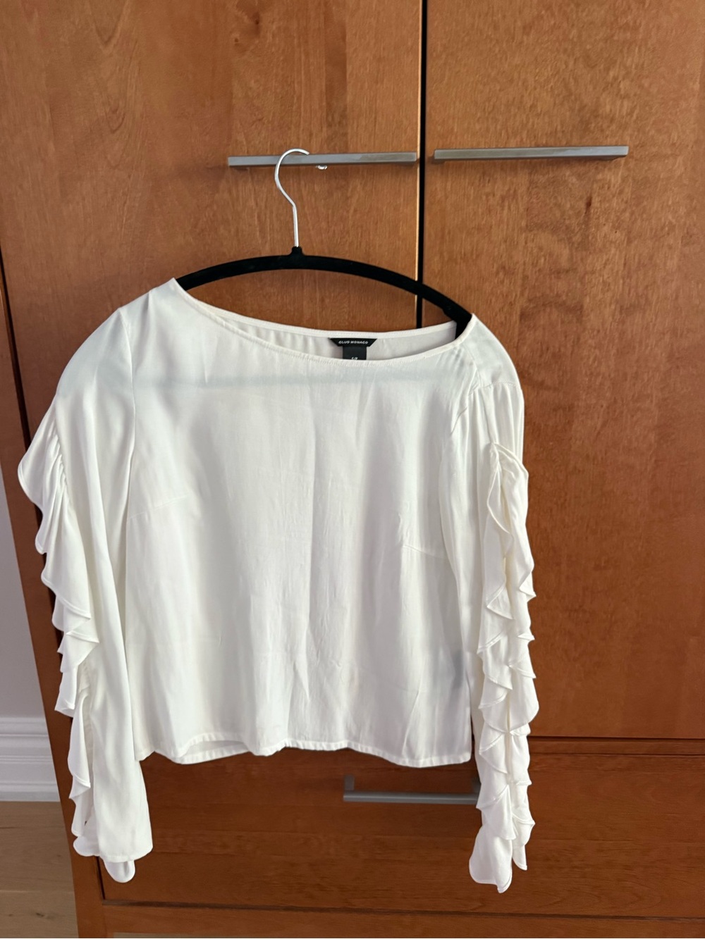 Club Monaco White Ruffle-Sleeve Blouse